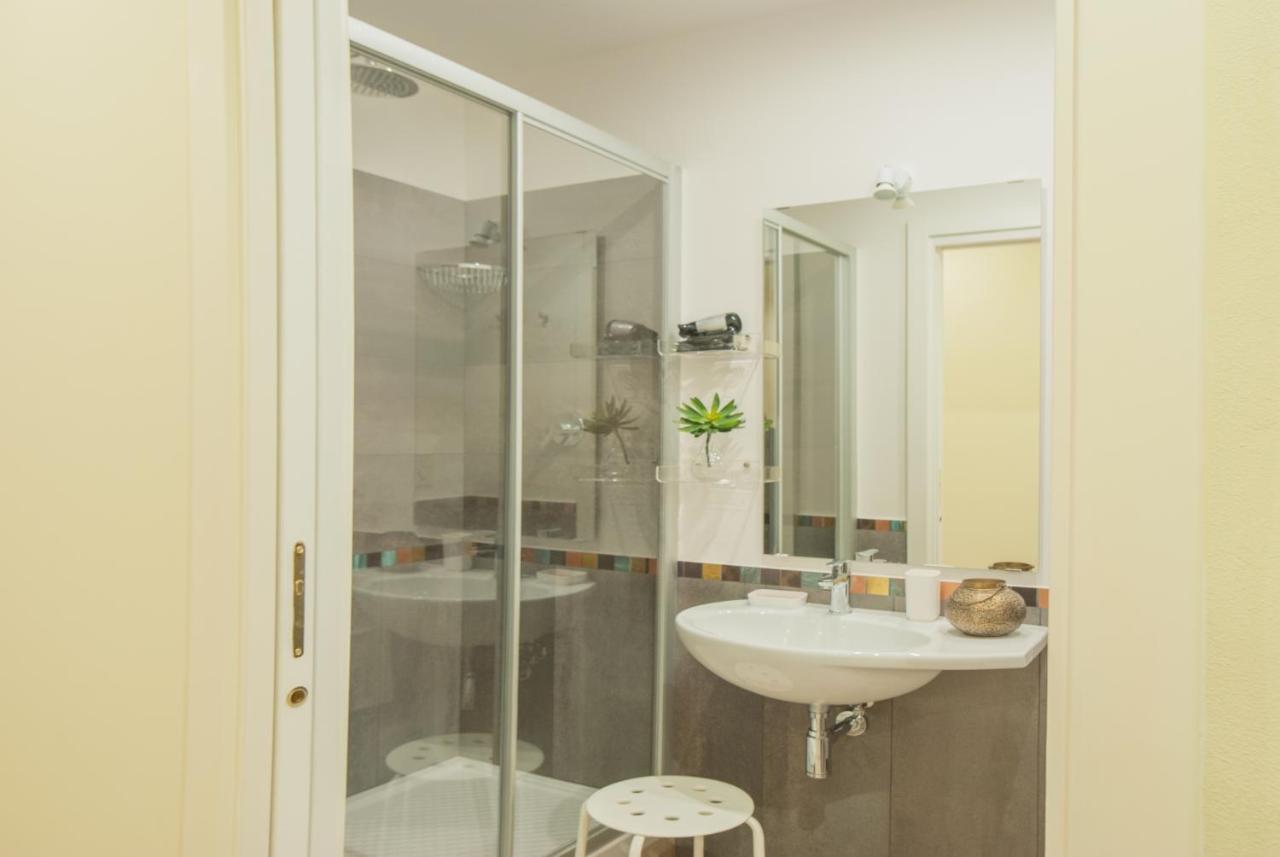 Neruda Apartment Флоренция Екстериор снимка